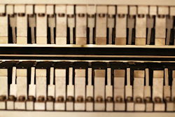Closeup of the magents in an undulator, photo taken by Rasmus R�rb�k 2016